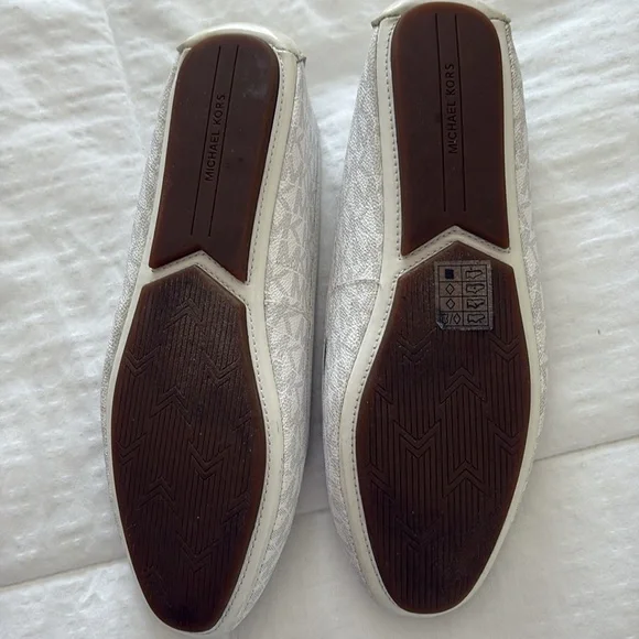 Michael Kors White and Tan Quilted Flats - Picture 6 of 6